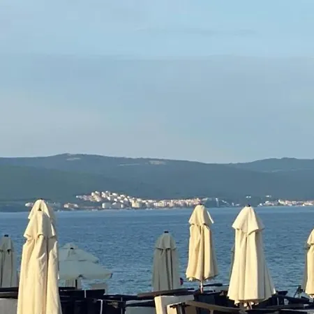 Joy Sunny Апартаменты Солнечный берег